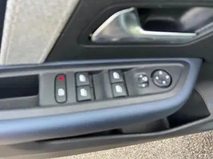 Photo 26 Citroën C4  Moteur électrique 136ch (100 kW) Feel Pack Automatique