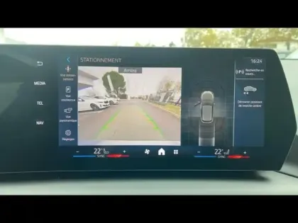 Photo 13 BMW Serie 1 Série 1 116A 122ch M Sport Design DKG7