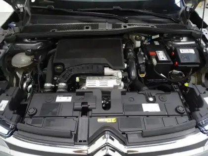 Photo 10 Citroën C4  PureTech 130ch S&S Shine EAT8