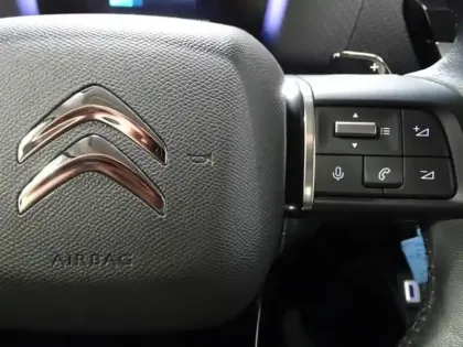 Photo 13 Citroën C4  PureTech 130ch S&S Shine EAT8