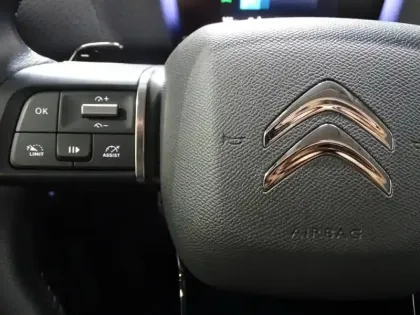 Photo 12 Citroën C4  PureTech 130ch S&S Shine EAT8