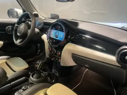 Photo 7 Mini Mini  5 Portes Cooper 136ch Edition Premium Plus BVA7