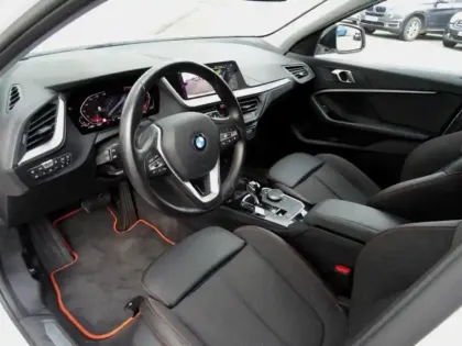 Photo 17 BMW Serie 1 Série 1 118iA 136ch Edition Sport DKG7