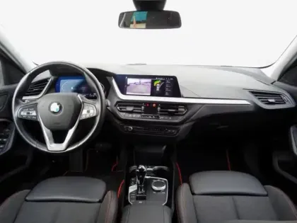 Photo 21 BMW Serie 1 Série 1 118iA 136ch Edition Sport DKG7