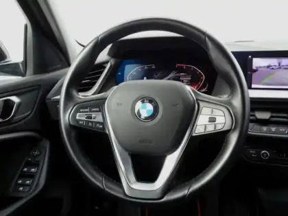 Photo 22 BMW Serie 1 Série 1 118iA 136ch Edition Sport DKG7