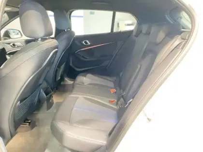 Photo 12 BMW Serie 1 Série 1 118dA 150ch M Sport 8cv