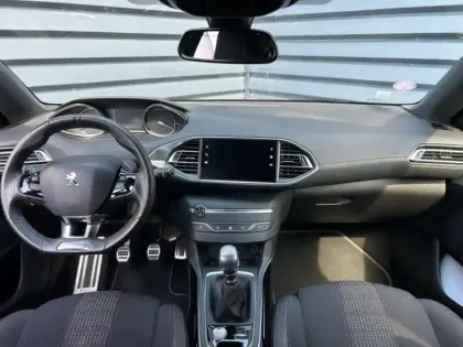 Photo 13 Peugeot 308  1.2 PureTech 130ch E6.3 S&S GT Line