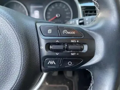 Photo 11 Kia Stonic  1.0 T-GDi 100ch MHEV Active iBVM6