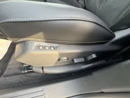 Photo 28 DS Ds 7  BlueHDi 130ch Performance Line + Automatique