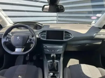 Photo 9 Peugeot 308  1.2 PureTech 130ch S&S Allure Pack