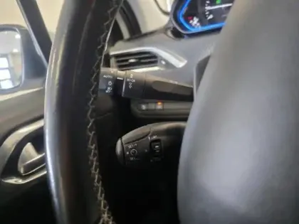 Photo 13 Peugeot 2008  1.2 PureTech 110ch Allure S&S EAT6