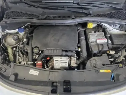 Photo 9 Peugeot 2008  1.2 PureTech 110ch Allure S&S EAT6