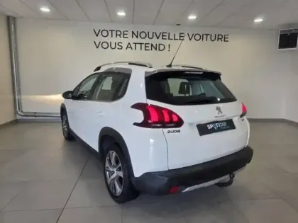 Photo 6 Peugeot 2008  1.2 PureTech 110ch Allure S&S EAT6