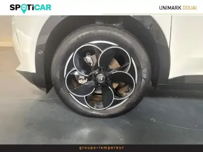 Photo 6 Alfa Romeo Junior  Elettrica 156ch Premium