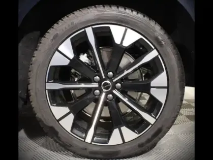 Photo 5 Volvo Xc60  T6 Hybride Rechargeable 253 + 145ch Plus Style Dark Geartronic 8 AWD