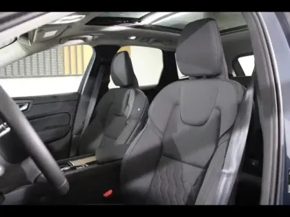 Photo 9 Volvo Xc60  T6 Hybride Rechargeable 253 + 145ch Plus Style Dark Geartronic 8 AWD