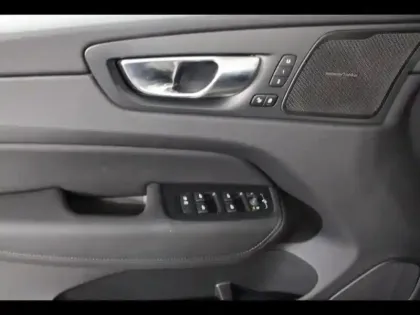 Photo 7 Volvo Xc60  T6 Hybride Rechargeable 253 + 145ch Plus Style Dark Geartronic 8 AWD