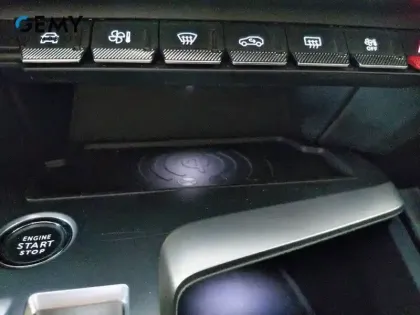 Photo 174 Peugeot 308  PHEV 180 e-EAT8