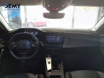 Photo 163 Peugeot 308  PHEV 180 e-EAT8