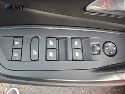 Photo 55 Peugeot 308  PHEV 180 e-EAT8