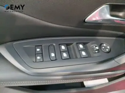 Photo 168 Peugeot 308  PHEV 180 e-EAT8