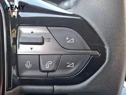 Photo 70 Peugeot 308  PHEV 180 e-EAT8