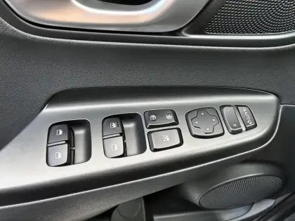 Photo 25 Hyundai Kona  Electrique 39 kWh - 136 ch