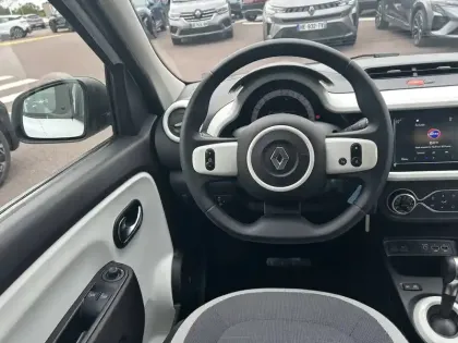 Photo 7 Renault Twingo  III E-Tech