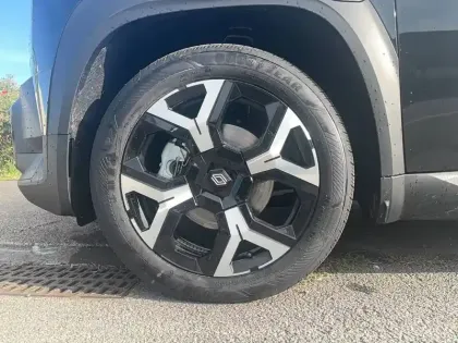 Photo 16 Renault 4 Renault  E-Tech Electrique 150 ch autonomie confort