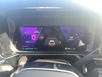 Photo 14 Renault 4 Renault  E-Tech Electrique 150 ch autonomie confort