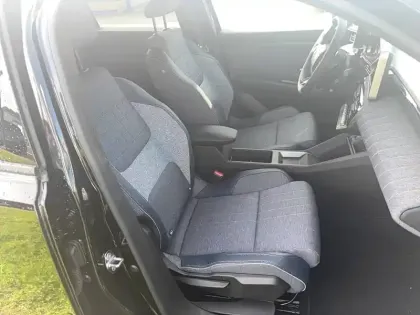 Photo 11 Renault 4 Renault  E-Tech Electrique 150 ch autonomie confort