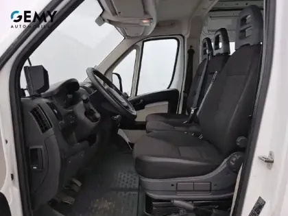 Photo 8 Peugeot Boxer  CA 335 L2H2 BLUEHDI 110