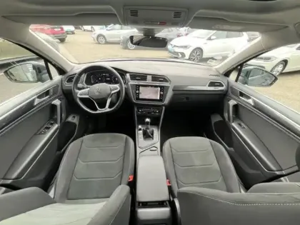 Photo 5 Volkswagen Tiguan  1.5 TSI 150ch DSG7