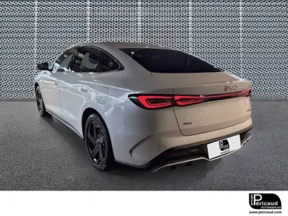 Photo 17 BYD Seal  6 1.5l DM-i 156 kW PHEV