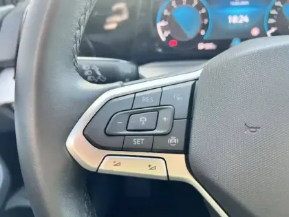 Photo 17 Volkswagen Golf  1.0 TSI OPF 110 BVM6