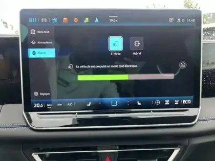 Photo 17 Volkswagen Tiguan  1.5 eHybrid 204ch DSG6