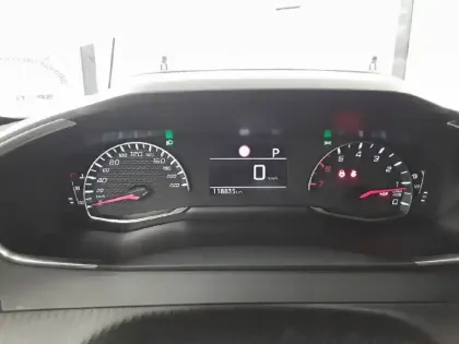 Photo 9 Peugeot 2008  BlueHDi 130 S&S EAT8