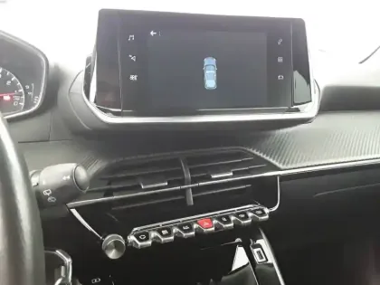 Photo 17 Peugeot 2008  BlueHDi 130 S&S EAT8