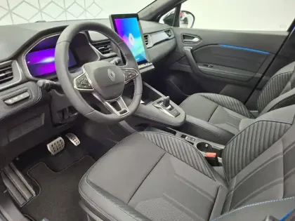 Photo 81 Renault Captur  E-Tech full hybrid 160 ch