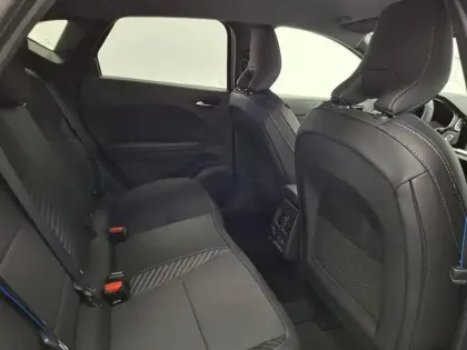 Photo 71 Renault Captur  E-Tech full hybrid 160 ch