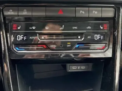 Photo 12 Volkswagen T-roc  1.5 TSI EVO2 150 Start/Stop DSG7