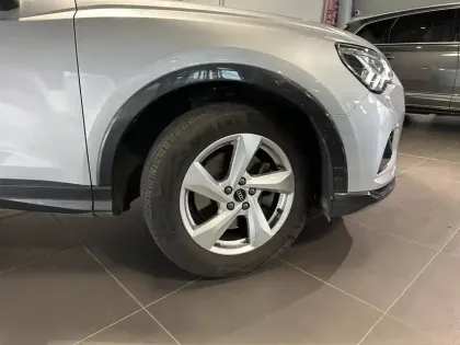 Photo 45 Audi Q3  40 TFSI 190 ch S tronic 7 Quattro