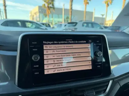 Photo 18 Volkswagen T-roc  2.0 TDI 116 Start/Stop BVM6