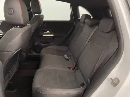 Photo 40 Mercedes Classe B  200 d 8G-DCT