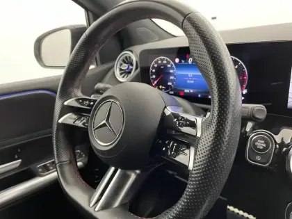 Photo 56 Mercedes Classe B  200 d 8G-DCT