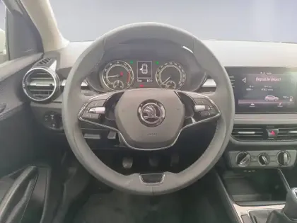 Photo 26 Skoda Fabia  1.0 MPI 80 ch BVM5