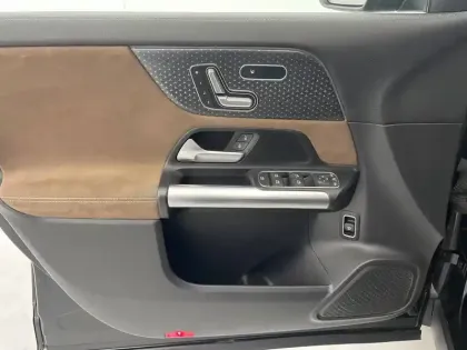 Photo 47 Mercedes GLA  200 d 8G-DCT