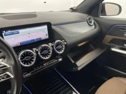 Photo 52 Mercedes GLA  200 d 8G-DCT