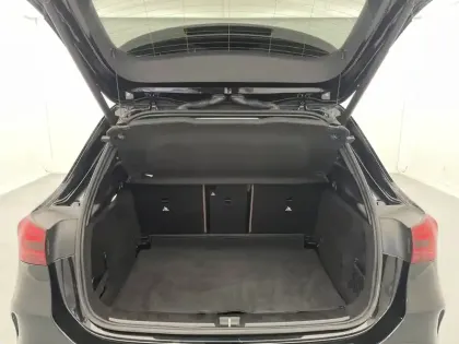 Photo 32 Mercedes GLA  200 d 8G-DCT