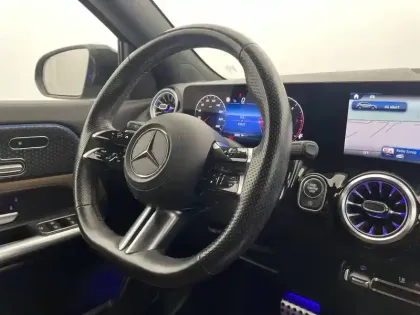 Photo 110 Mercedes GLA  200 d 8G-DCT